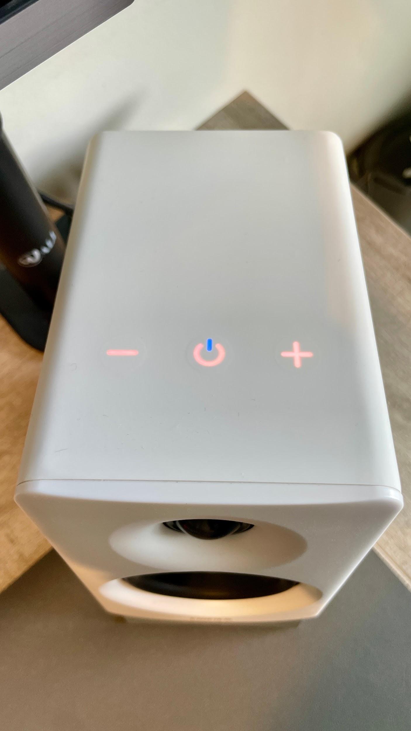 Edifier M60 touch-sensitive controls